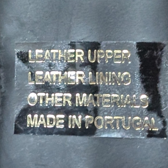 John Fluevog "Gracias" side-buckle shoes with cutouts Excellent/ Pre-loved - Picture 9 of 14